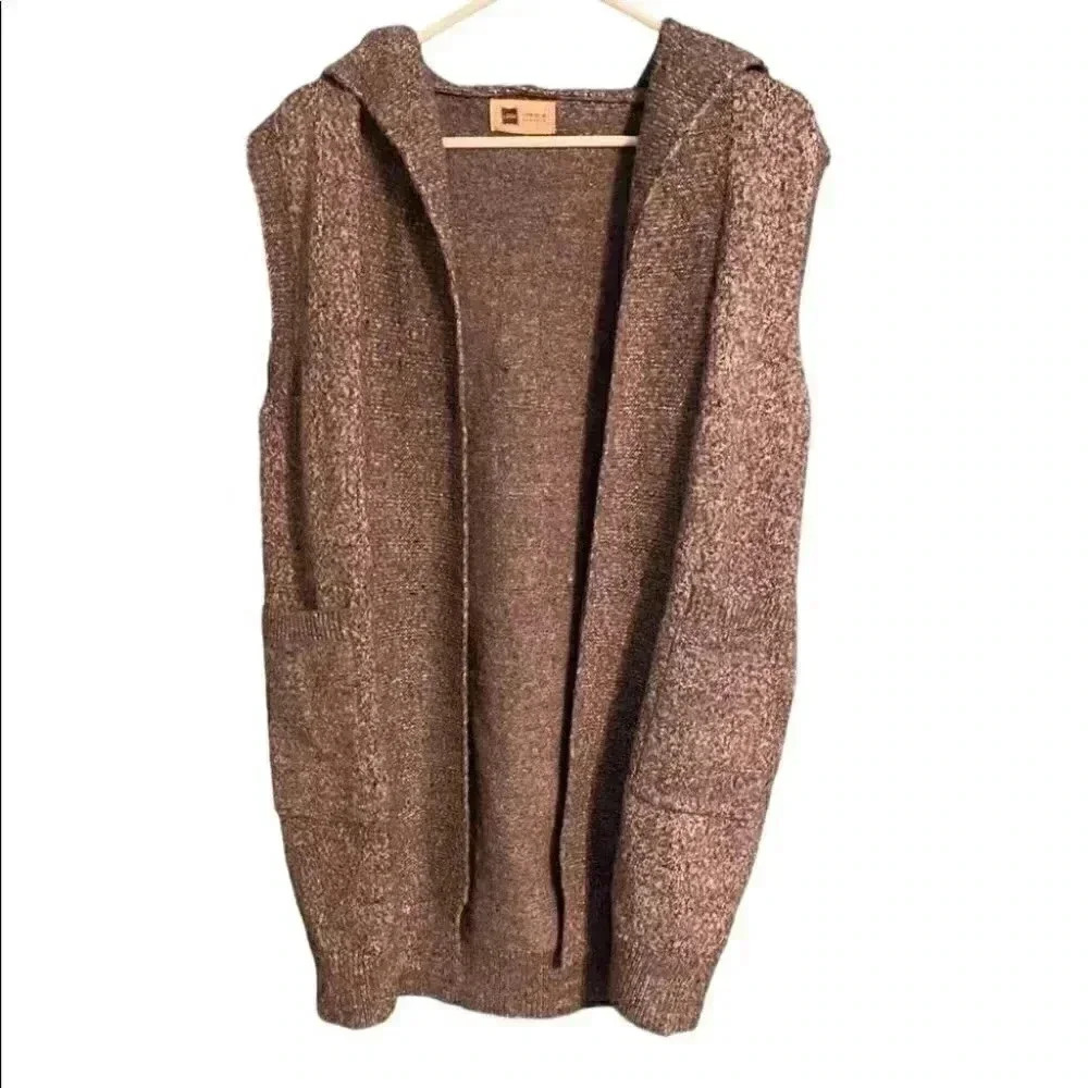 Look By M New York Gray Cardigan Vest With Hood